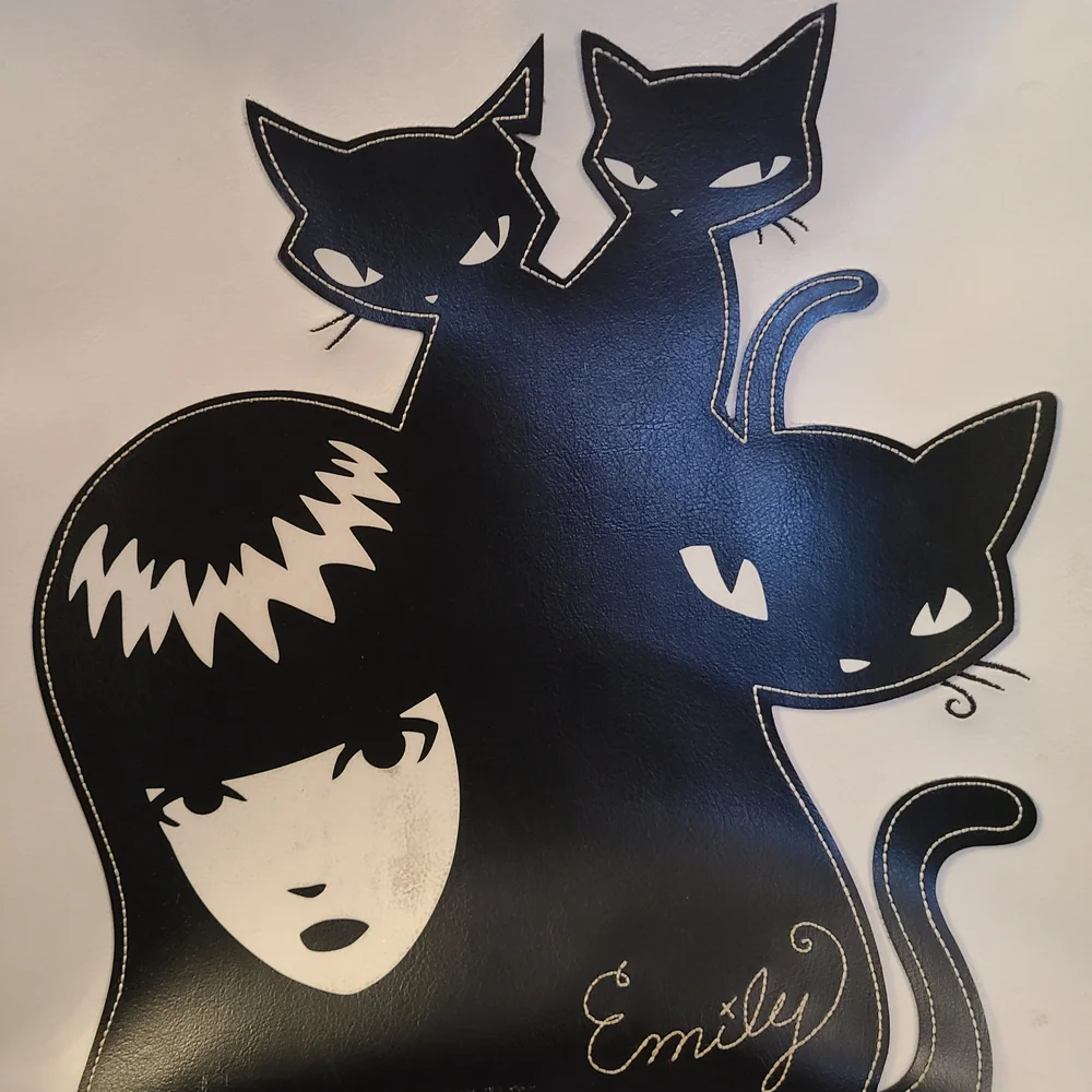 Vintage Emily The Strange Messenger Bag Never Used - Picture 6 of 16